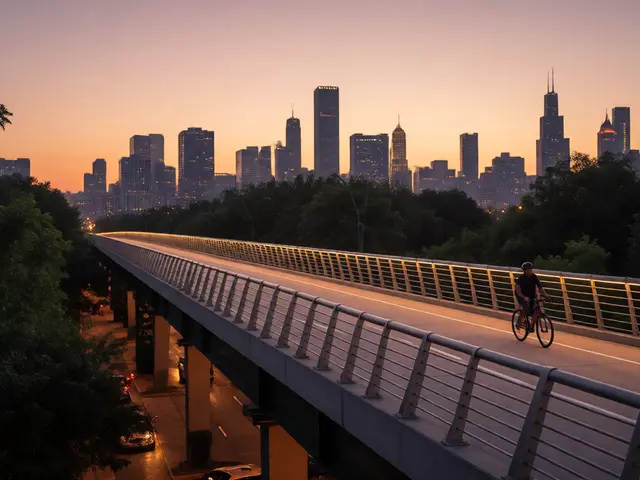 Biking in Chicago: A Local’s Guide to Lanes, Trails, and Tours